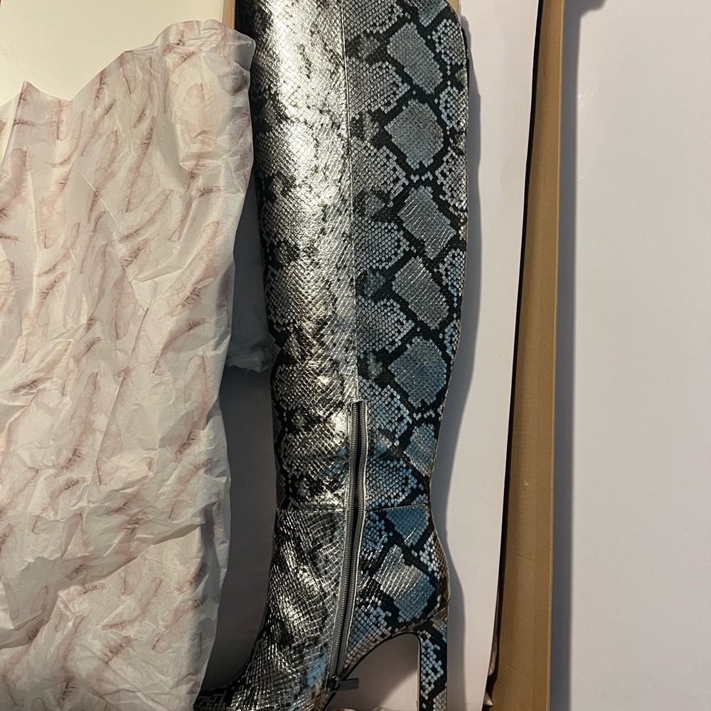 Snakeskin Pattern Knee-High Boots